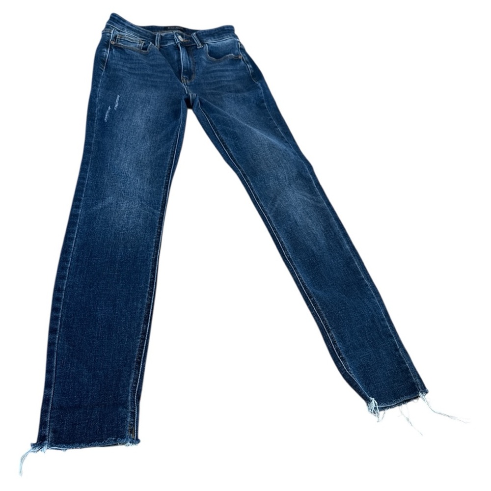 Judy Blue Straight Leg Blue Jeans with‎ Distressed Hem JB82527DK